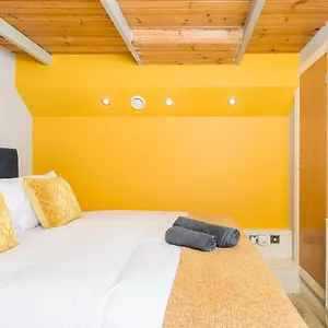 The Exquisite Duplex Of Nottingham